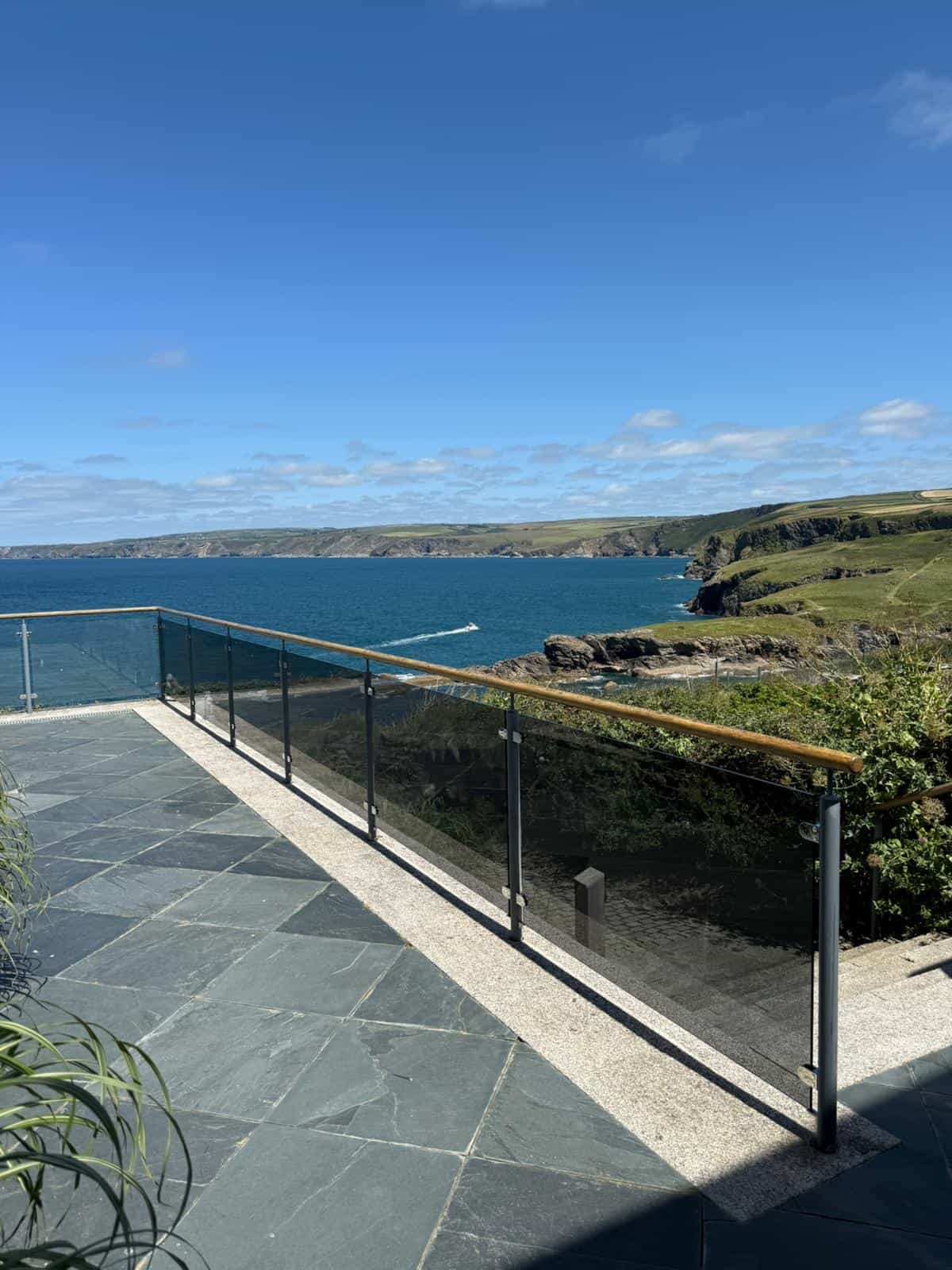 How Glass Balustrades Perform in Cornwall’s Coastal Environment